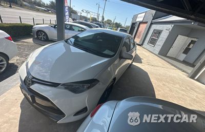 Drugie zdjęcie samochodu z przodu: 2017 TOYOTA COROLLA L VIN:2T1BURHE0HC749223 - miniatura