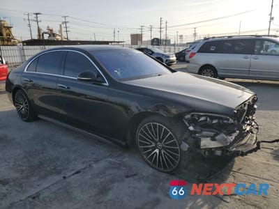 Czwarte zdjęcie samochodu z boku: 2022 MERCEDES-BENZ S 580 4MATIC VIN:W1K6G7GB7NA098554 - miniatura