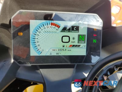 Zdjęcie 7 z 10 samochodu: 2024 SUZUKI GSX800 F VIN:JS1EM13B6R7101684 - miniatura