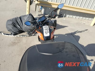Zdjęcie 6 z 10 samochodu: 2018 KTM 390 DUKE VIN:MD2JPJ408JC261631 - miniatura
