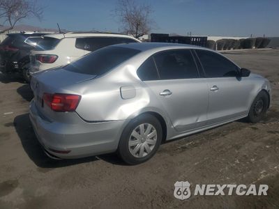 Trzecie zdjęcie samochodu z tyłu: 2015 VOLKSWAGEN JETTA BASE VIN:3VW2K7AJXFM416692 - miniatura