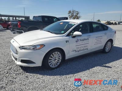 2015 FORD FUSION S HYBRID 3FA6P0UU1FR106216 - główne zdjęcie licytacji z USA - miniatura