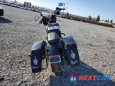 Czwarte zdjęcie samochodu z boku: 2017 HARLEY-DAVIDSON XL883 IRON 883 VIN:1HD4LE234HC445833 - miniatura