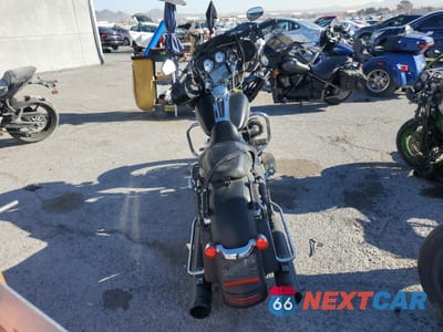 Czwarte zdjęcie samochodu z boku: 2013 HARLEY-DAVIDSON FLHX STREET GLIDE VIN:1HD1KBM19DB690689 - miniatura