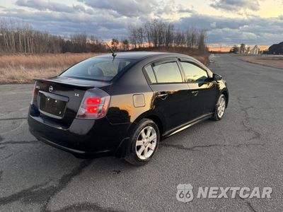 Czwarte zdjęcie samochodu z boku: 2010 NISSAN SENTRA 2.0 VIN:3N1AB6AP2AL721649 - miniatura