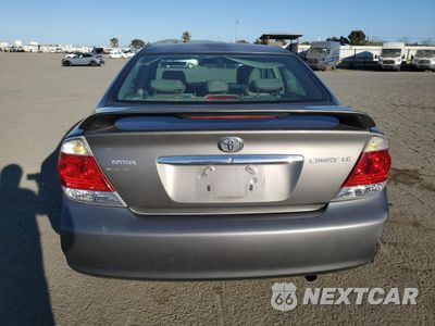 Zdjęcie 6 z 12 samochodu: 2005 TOYOTA CAMRY LE VIN:4T1BE30K75U572305 - miniatura