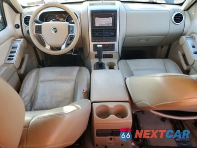 Zdjęcie 8 z 13 samochodu: 2006 MERCURY MOUNTAINEER CONVENIENCE VIN:4M2EU46E56UJ03284 - miniatura
