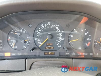 Zdjęcie 9 z 12 samochodu: 1997 MERCEDES-BENZ S 320 VIN:WDBGA33G1VA347276 - miniatura