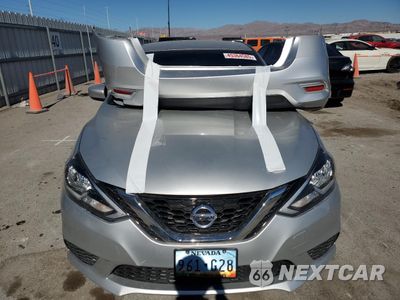Piąte zdjęcie samochodu w środku: 2019 NISSAN SENTRA S VIN:3N1AB7AP7KY204180 - miniatura
