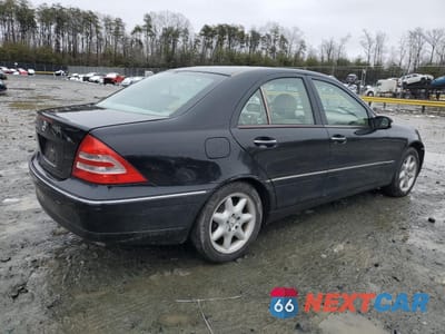 Trzecie zdjęcie samochodu z tyłu: 2003 MERCEDES-BENZ C 240 VIN:WDBRF61J53E012103 - miniatura