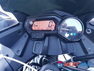 Zdjęcie 7 z 9 samochodu: 2014 YAMAHA FZ6 R VIN:JYARJ18E7EA012931 - miniatura