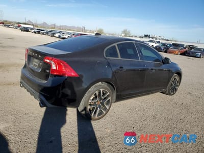 Trzecie zdjęcie samochodu z tyłu: 2018 VOLVO S60 DYNAMIC VIN:YV126MFL6J2450638 - miniatura