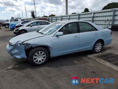 2005 TOYOTA CAMRY LE 4T1BE32K35U597151 - główne zdjęcie licytacji z USA - miniatura