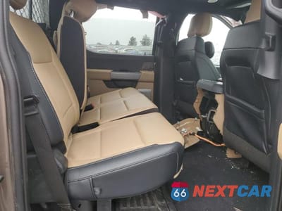 Zdjęcie 10 z 12 samochodu: 2023 FORD F350 SUPER DUTY VIN:1FT8W3BT4PEC89729 - miniatura