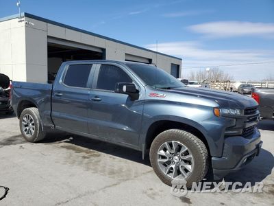 Czwarte zdjęcie samochodu z boku: 2020 CHEVROLET SILVERADO K1500 RST VIN:3GCUYEED8LG249486 - miniatura