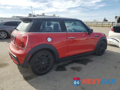 Trzecie zdjęcie samochodu z tyłu: 2023 MINI COOPER S VIN:WMW53DH01P2S94268 - miniatura