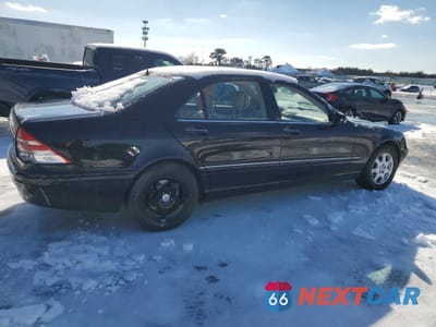 Trzecie zdjęcie samochodu z tyłu: 2000 MERCEDES-BENZ S 500 VIN:WDBNG75JXYA125085 - miniatura