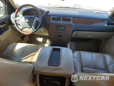 Zdjęcie 8 z 15 samochodu: 2007 CHEVROLET SUBURBAN K1500 VIN:3GNFK16307G105579 - miniatura