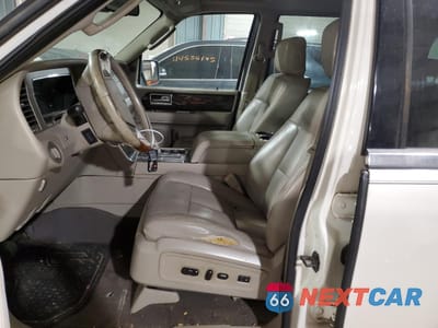 Zdjęcie 7 z 13 samochodu: 2008 LINCOLN NAVIGATOR VIN:5LMFU28538LJ11848 - miniatura