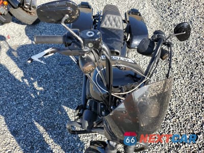 Piąte zdjęcie samochodu w środku: 2017 HARLEY-DAVIDSON XL883 IRON 883 VIN:1HD4LE234HC445833 - miniatura