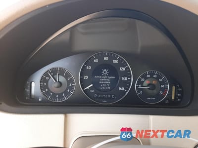 Zdjęcie 9 z 12 samochodu: 2006 MERCEDES-BENZ CLK 350 VIN:WDBTJ56H76F183213 - miniatura