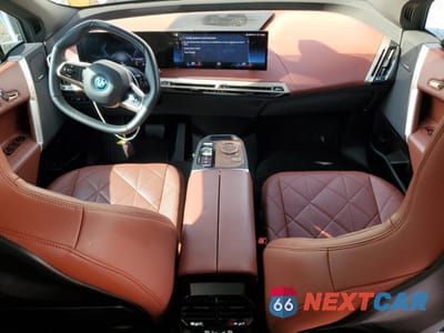 Zdjęcie 8 z 13 samochodu: 2022 BMW IX XDRIVE50 VIN:WB523CF09NCK81824 - miniatura
