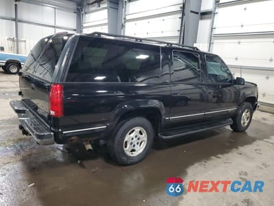Trzecie zdjęcie samochodu z tyłu: 1997 CHEVROLET SUBURBAN K1500 VIN:3GNFK16R3VG192816 - miniatura