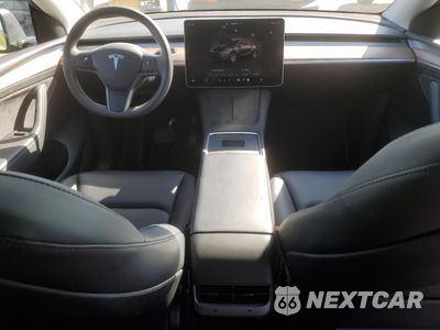 Zdjęcie 8 z 12 samochodu: 2023 TESLA MODEL Y VIN:7SAYGDED1PF934944 - miniatura