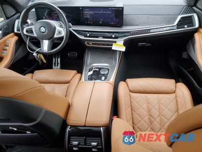 Zdjęcie 8 z 14 samochodu: 2023 BMW X7 XDRIVE40I VIN:5UX23EM04P9P81441 - miniatura