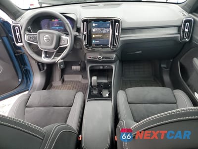 Zdjęcie 8 z 14 samochodu: 2024 VOLVO XC40 RECHARGE PLUS VIN:YV4EH3HL3R2303674 - miniatura