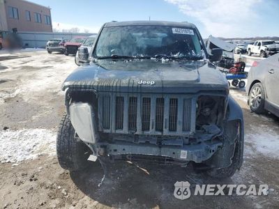 Piąte zdjęcie samochodu w środku: 2010 JEEP LIBERTY SPORT VIN:1J4PN2GK7AW159125 - miniatura