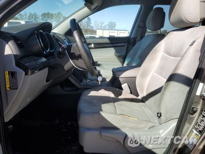 Zdjęcie 7 z 13 samochodu: 2012 KIA SORENTO BASE VIN:5XYKT4A21CG258999 - miniatura