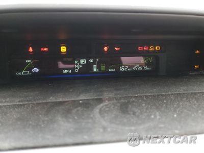 Zdjęcie 9 z 14 samochodu: 2013 TOYOTA PRIUS V VIN:JTDZN3EU1D3288895 - miniatura