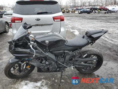 Trzecie zdjęcie samochodu z tyłu: 2022 YAMAHA YZFR7 VIN:JYARM38E0NA001675 - miniatura