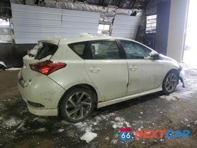 Trzecie zdjęcie samochodu z tyłu: 2016 TOYOTA SCION IM VIN:JTNKARJE2GJ510354 - miniatura