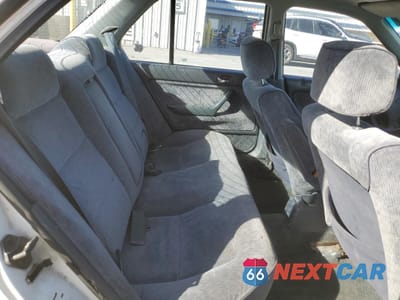 Zdjęcie 10 z 11 samochodu: 1992 HONDA ACCORD LX VIN:1HGCB7651NA134926 - miniatura