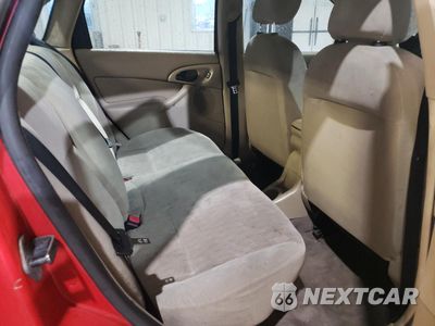 Zdjęcie 10 z 15 samochodu: 2004 FORD FOCUS SE COMFORT VIN:1FAFP34ZX4W200263 - miniatura