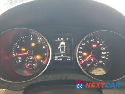 Zdjęcie 9 z 12 samochodu: 2010 VOLKSWAGEN GOLF VIN:WVWDB7AJ1AW388852 - miniatura