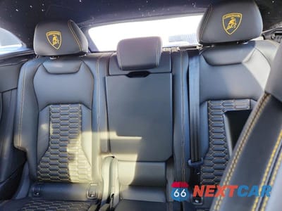 Zdjęcie 10 z 12 samochodu: 2019 LAMBORGHINI URUS VIN:ZPBUA1ZL3KLA04748 - miniatura