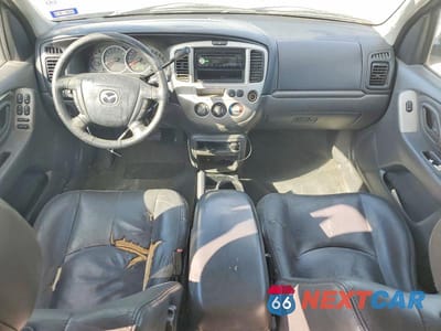 Zdjęcie 8 z 13 samochodu: 2003 MAZDA TRIBUTE VIN:4F2CZ06103KM32258 - miniatura