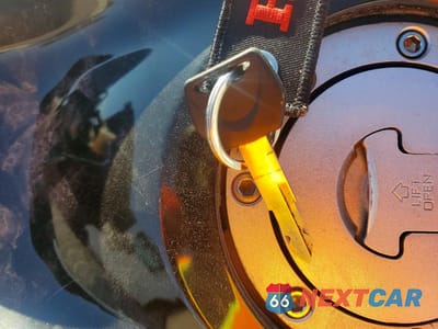 Zdjęcie 8 z 9 samochodu: 2007 HONDA CBR600 RR VIN:JH2PC40027M004171 - miniatura