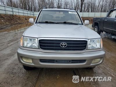 Piąte zdjęcie samochodu w środku: 1998 TOYOTA LAND CRUISER VIN:JT3HT05J2W0003684 - miniatura