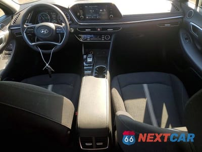 Zdjęcie 8 z 12 samochodu: 2021 HYUNDAI SONATA HYBRID BLUE VIN:KMHL24JJ8MA027593 - miniatura