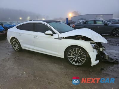 Czwarte zdjęcie samochodu z boku: 2018 AUDI A5 PRESTIGE VIN:WAUCNCF59JA120052 - miniatura