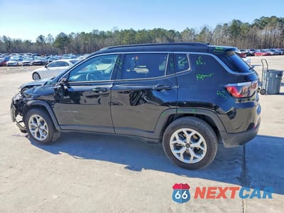 Drugie zdjęcie samochodu z przodu: 2025 JEEP COMPASS LATITUDE VIN:3C4NJDBN1ST531345 - miniatura