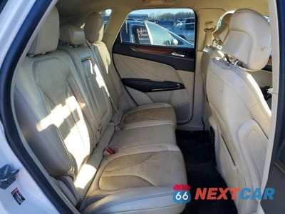 Zdjęcie 11 z 13 samochodu: 2019 LINCOLN MKC SELECT VIN:5LMCJ2C92KUL04290 - miniatura