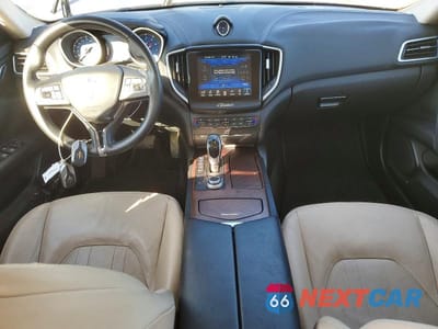 Zdjęcie 8 z 12 samochodu: 2017 MASERATI GHIBLI VIN:ZAM57XSA7H1228949 - miniatura