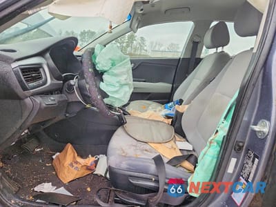Zdjęcie 7 z 11 samochodu: 2020 KIA RIO LX VIN:3KPA24AD9LE330366 - miniatura