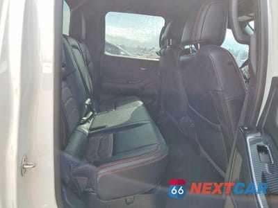 Zdjęcie 10 z 12 samochodu: 2025 NISSAN FRONTIER S VIN:1N6ED1EJ6SN601160 - miniatura