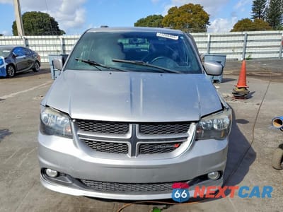 Piąte zdjęcie samochodu w środku: 2017 DODGE GRAND CARAVAN GT VIN:2C4RDGEG1HR736926 - miniatura